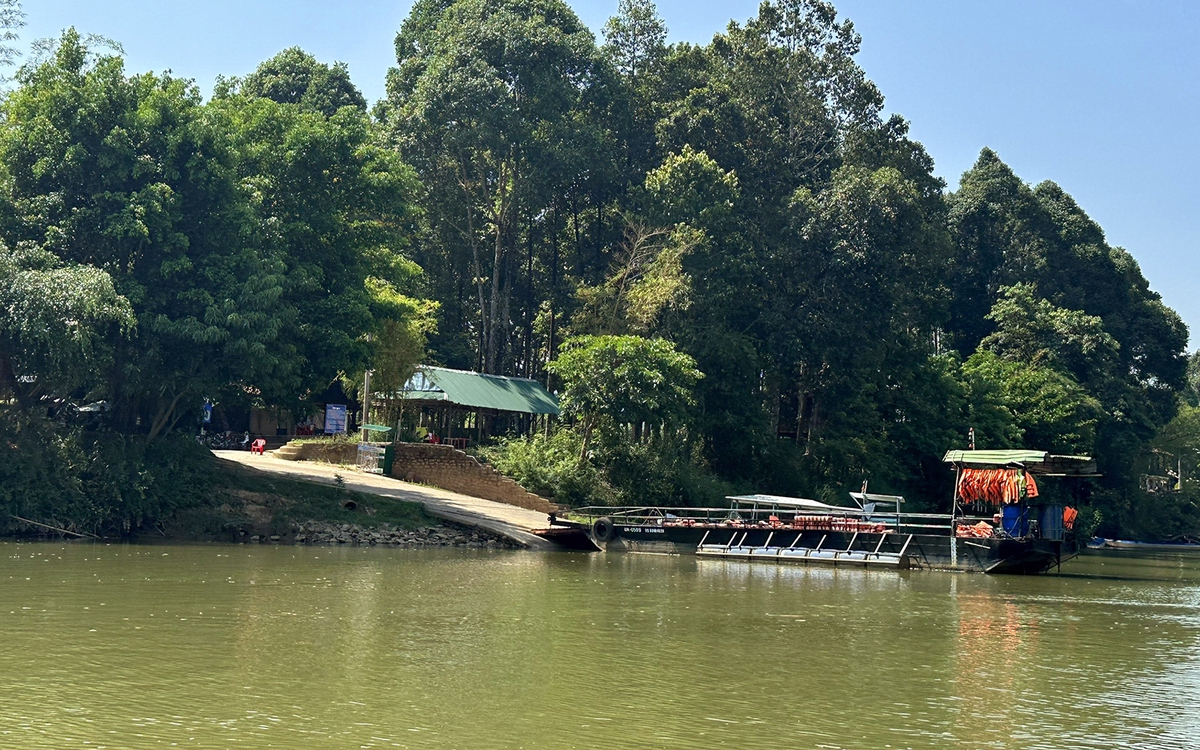 Tin tức sáng 5-4: Xây cầu vượt sông vào Vườn quốc gia Cát Tiên; Nhà đầu tư ngoại rút ròng 10.000 tỉ