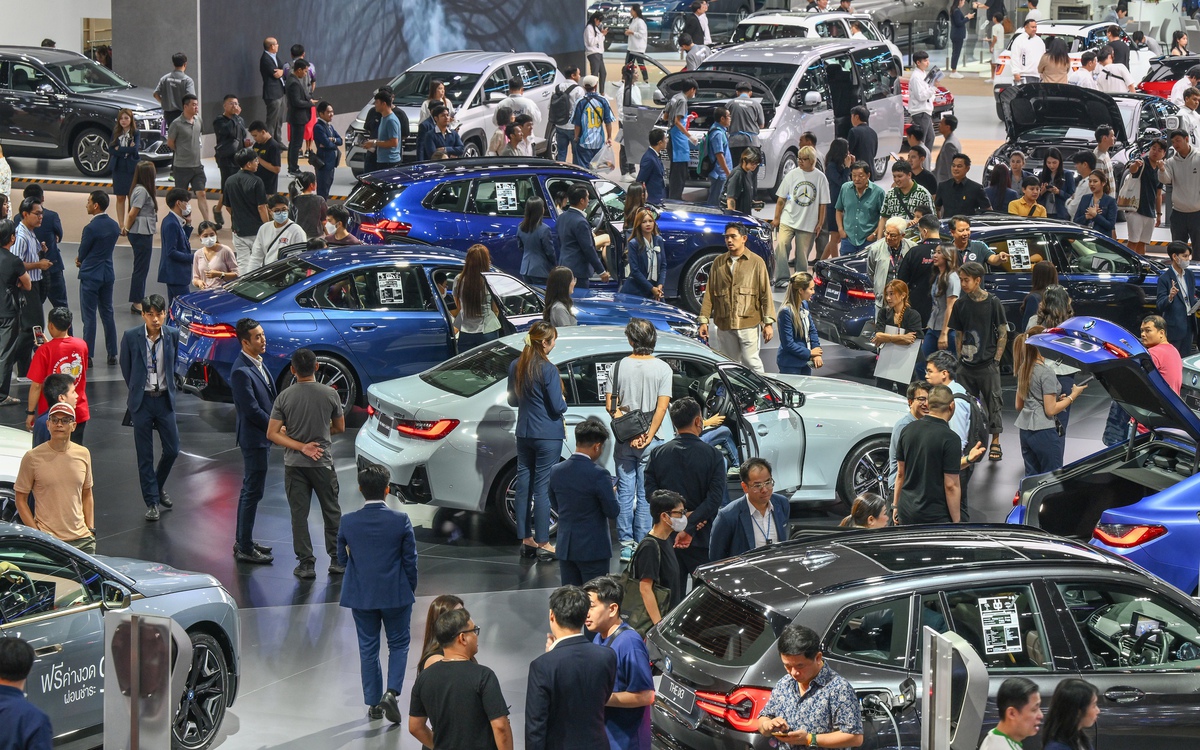 Bỏ túi kinh nghiệm đi xem triển lãm ô tô Bangkok 4N3D hết 7 triệu/người