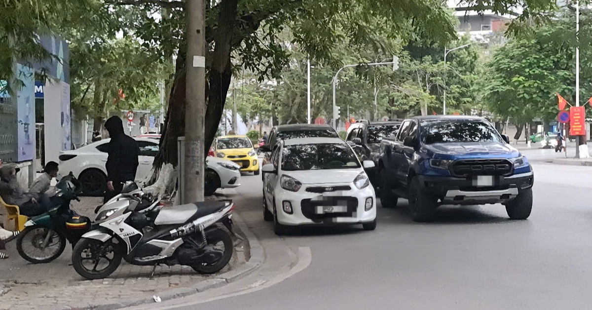 Vì sao Hải Phòng lùi thời gian cấm đỗ ô tô trên các tuyến đường đến 1-4-2026?