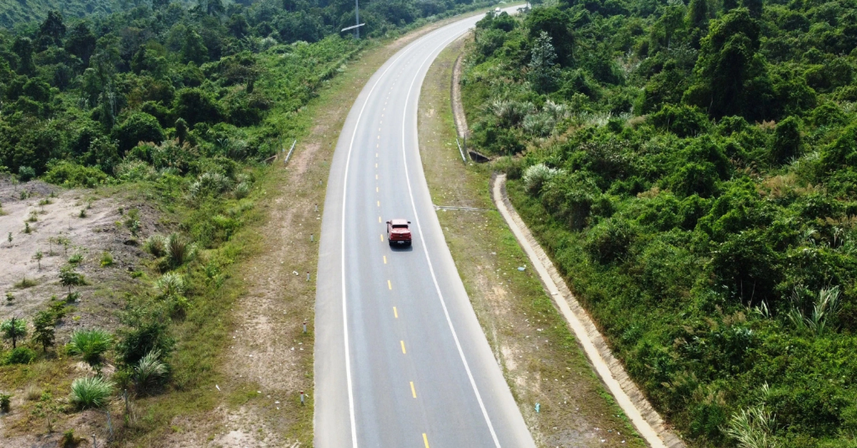 Bộ Xây dựng yêu cầu sớm khởi công 5 dự án giao thông