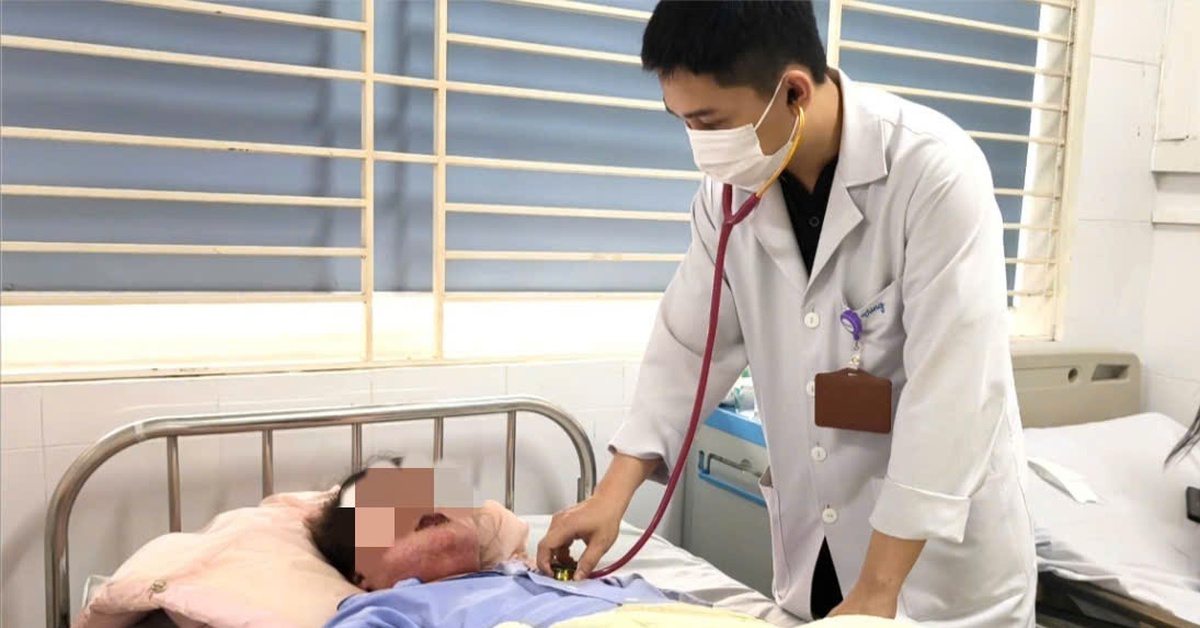 Cô gái lở miệng, sưng phù toàn thân sau khi uống thuốc đau răng, thuốc cảm
