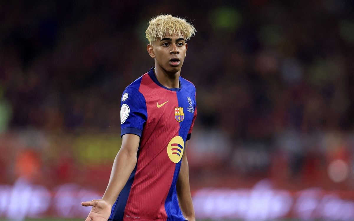 Yamal 17 tuổi thôi ư?