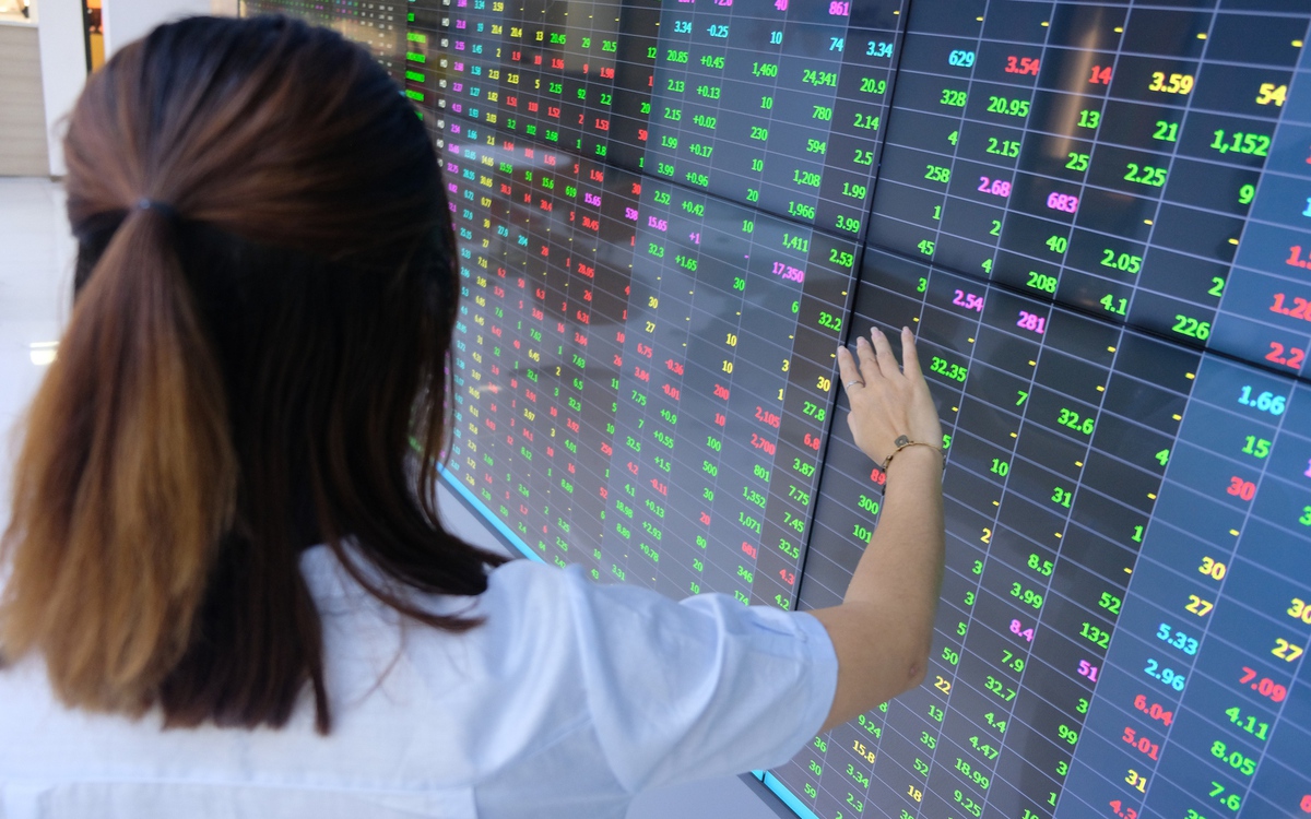 Chứng khoán chạy đua KRX: IT làm xuyên lễ, rót tiền tỉ đầu tư