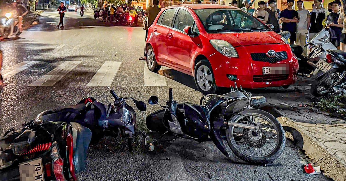 Ô tô tông liên hoàn 6 xe máy: Tài xế ô tô ra trình diện công an
