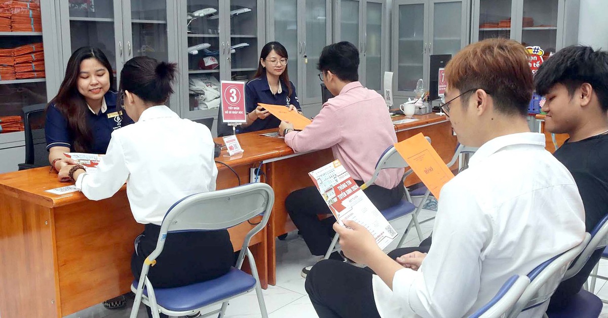 Về Bộ Giáo dục và Đào tạo, trường cao đẳng tuyển sinh ra sao?