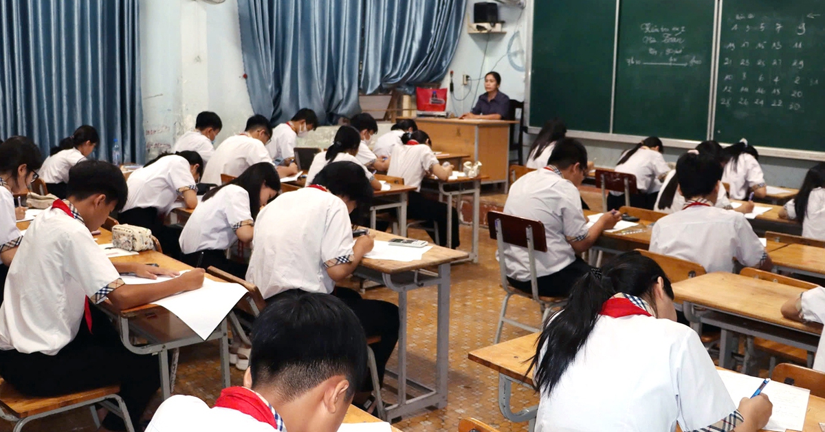 Lộ đề thi môn toán, hơn 600 học sinh lớp 8 phải kiểm tra lại