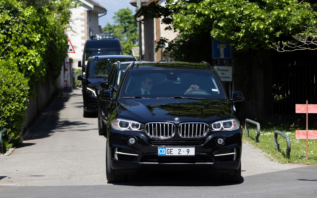 Reuters: Mỹ - Trung Quốc đang gặp ở Geneva, có bước đi thăm dò đầu tiên