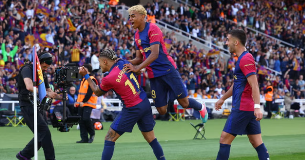 Mbappe lập hat-trick, Real Madrid vẫn bại trận trước kình địch Barca