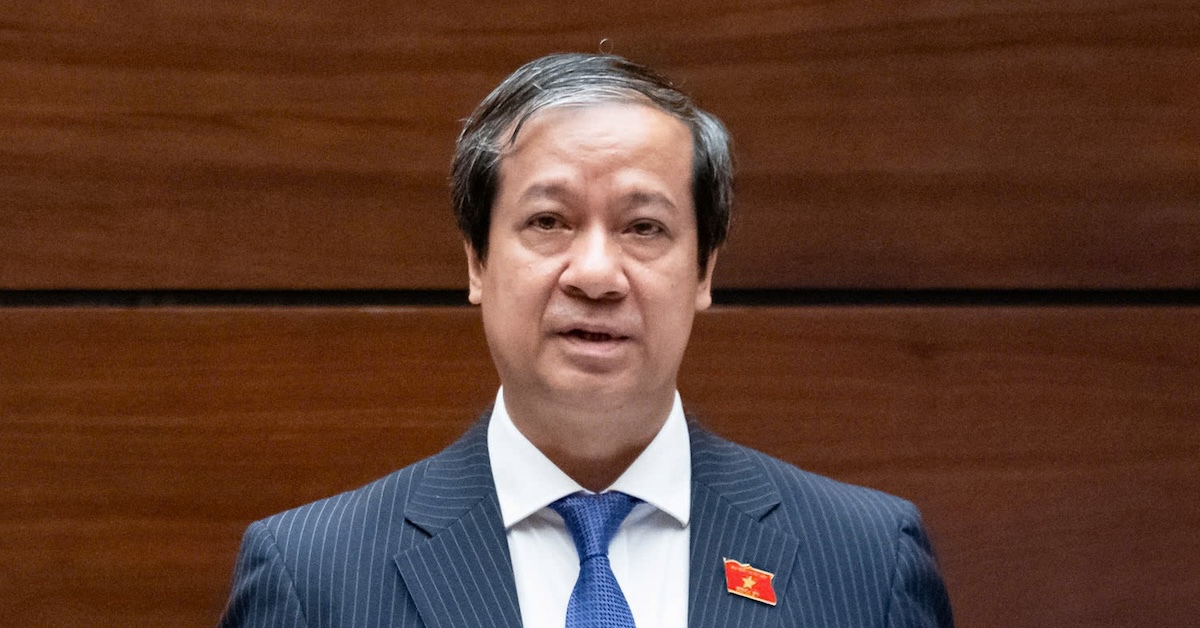 Bộ trưởng Nguyễn Kim Sơn báo cáo Quốc hội về sách giáo khoa, dạy thêm, học thêm