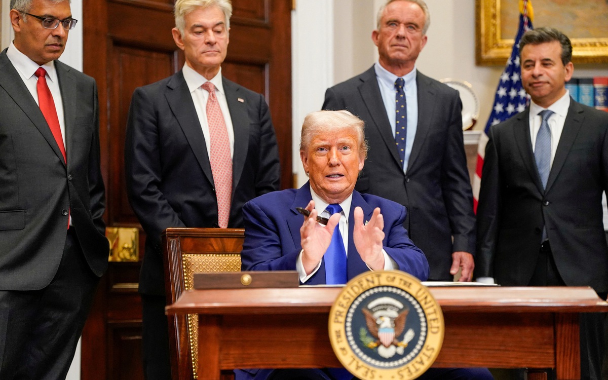 Ông Trump ký sắc lệnh giúp giảm giá thuốc tại Mỹ đến 90%