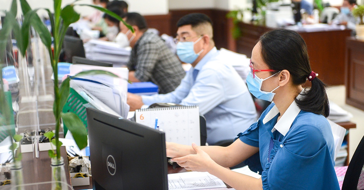 Hai nhóm công chức được khuyến khích nghỉ trước khi sắp xếp bộ máy