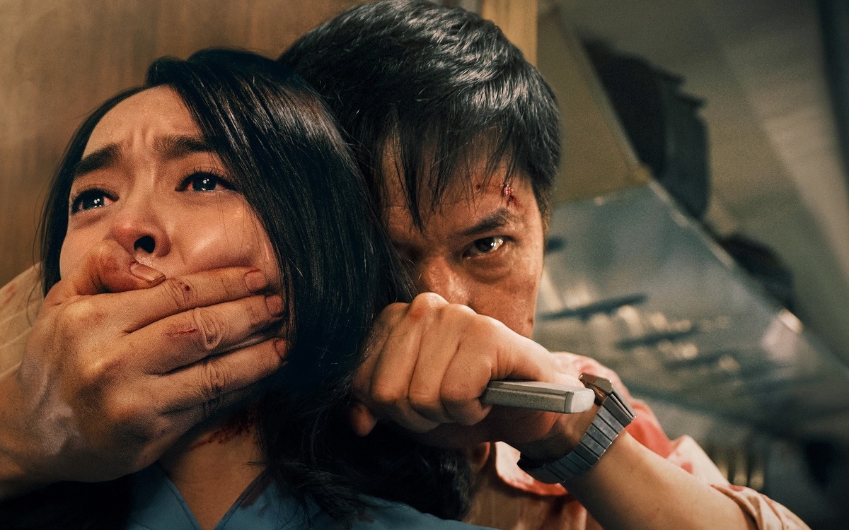 Thái Hòa đóng không tặc trong 'Tử chiến trên không', đối lập với 'Địa đạo'