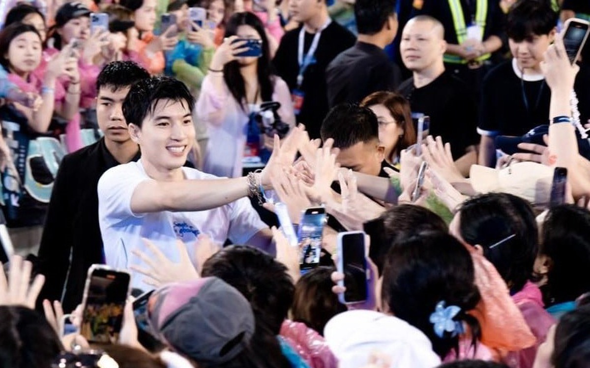 'Tâm thư' của HIEUTHUHAI, bé Kem mê Anh trai say hi và bình minh của công nghiệp biểu diễn