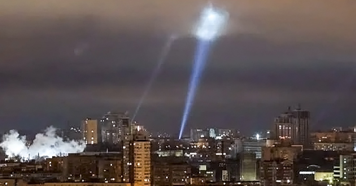 Nga tấn công cơ sở hạ tầng đường sắt của Ukraine, phóng 108 drone trong đêm