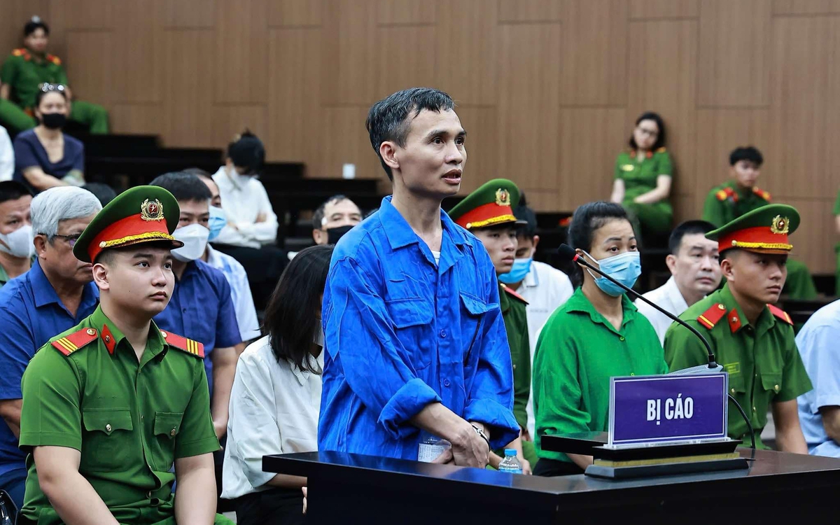 Buôn lậu 473 tấn oxit đất hiếm, chủ tịch Công ty Đất hiếm Việt Nam đổ lỗi 'do quy định mập mờ'