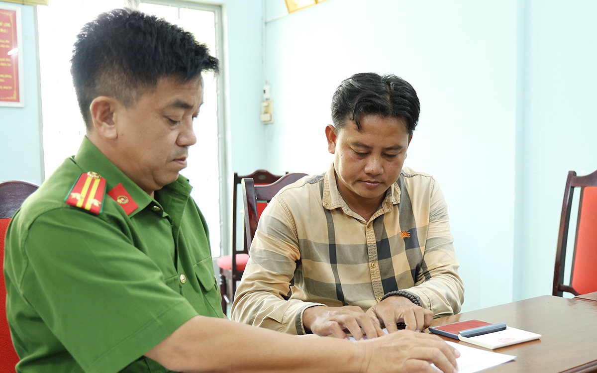 Khởi tố hai bị can về tội cố ý gây thương tích tại Long Xuyên