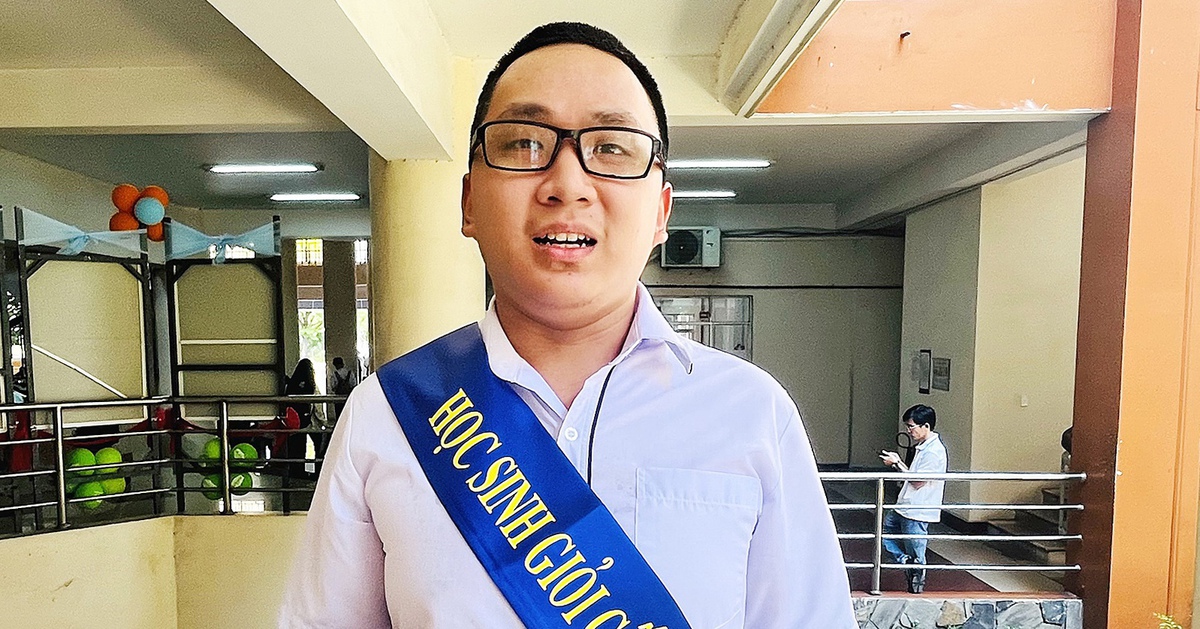Nam sinh giáo dục thường xuyên giành 2 giải nhất học sinh giỏi