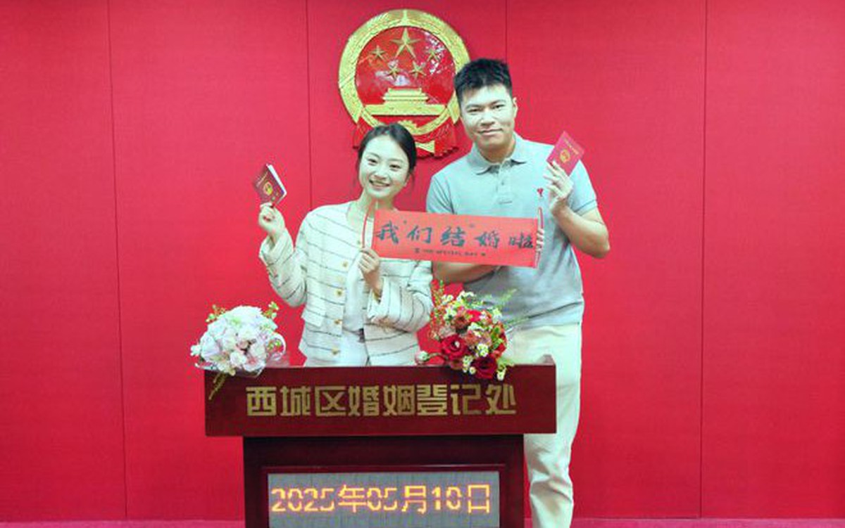 Bắc Kinh cho đăng ký kết hôn ở công viên, chùa... dân không còn phải về quê