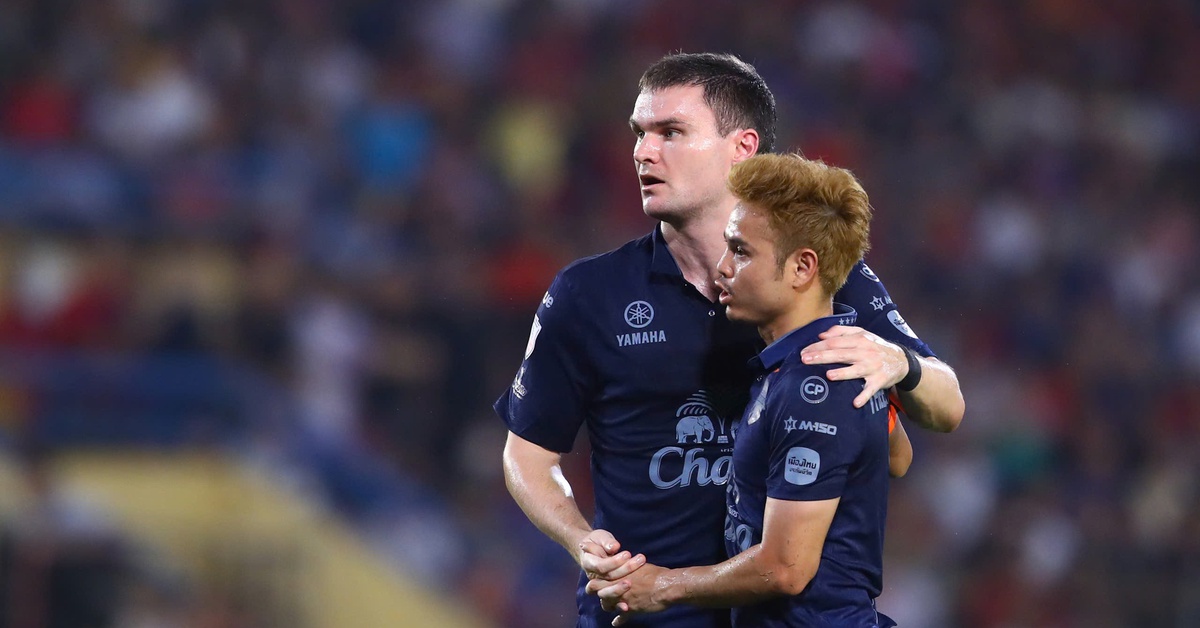 Công An Hà Nội - Buriram United (Hiệp 1) 2-1: Alan nâng tỉ số