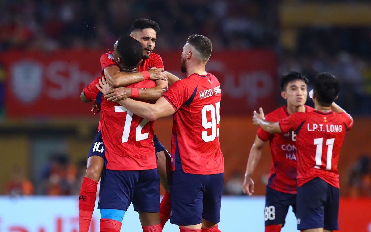 Công An Hà Nội - Buriram United (hết hiệp 1) 2-1: Alan nâng tỉ số