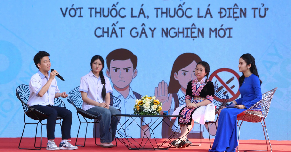 Nhiều học sinh 13-15 tuổi ở Việt Nam hút thuốc lá điện tử