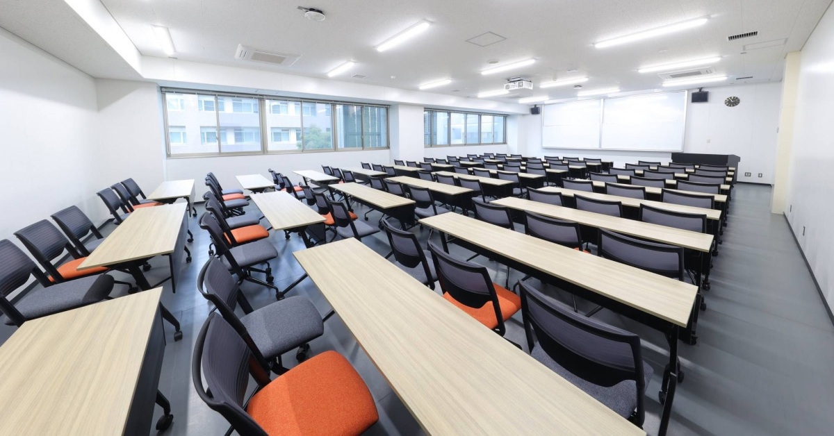 Nhật Bản: Các trường đại học mở rộng chỉ tiêu tuyển sinh nữ giới trong ngành khoa học