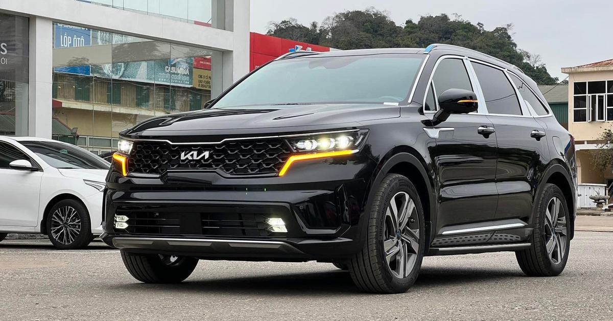 Kia Sorento 'Làm Nên Chuyện' - Giá Bất Ngờ Tuột Dưới 900 Triệu, 'Đá Chéo' Mazda CX-5?