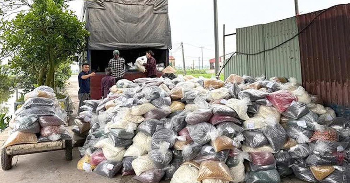 Kiểm tra hàng giả, thực phẩm chức năng giả: Cây kim trong bọc