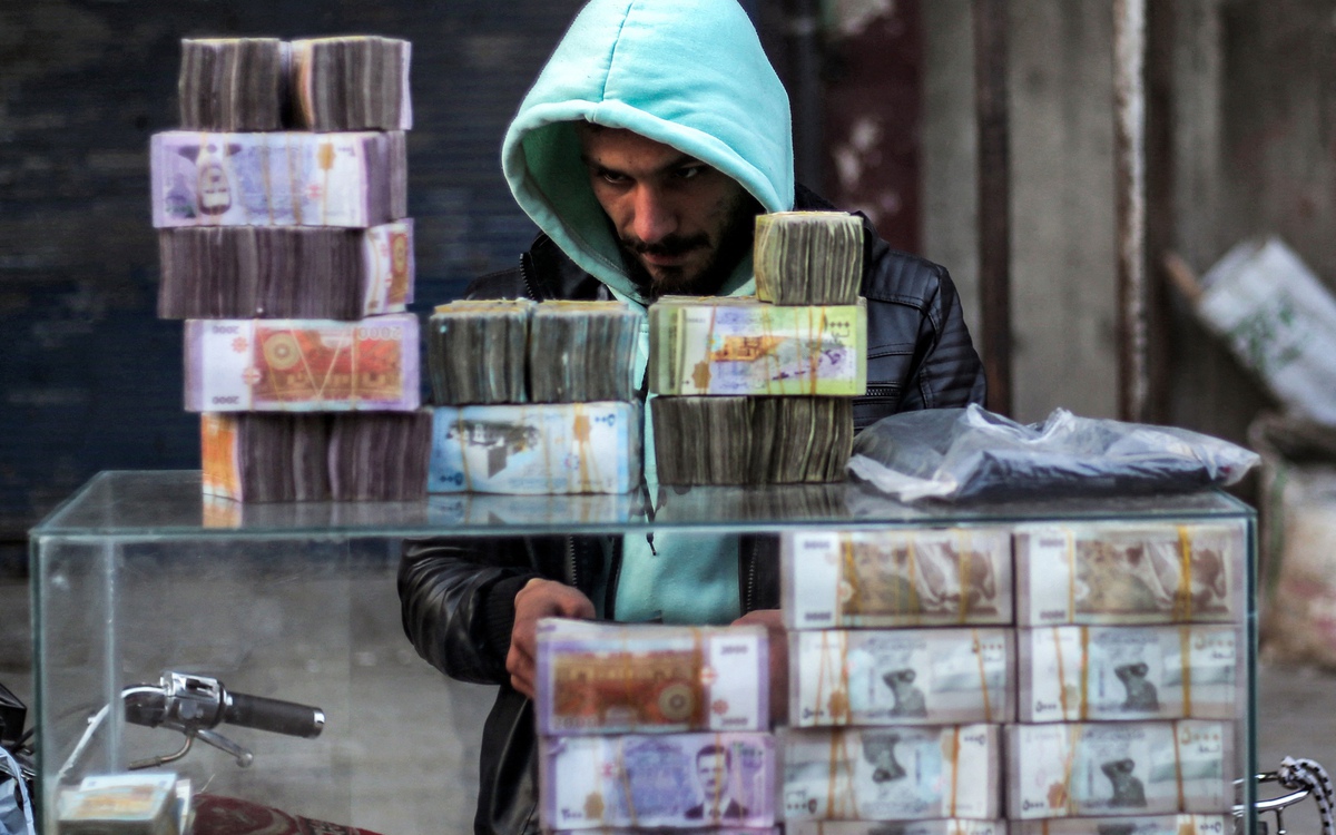 Syria dự định in đồng tiền mới tại UAE và Đức thay cho Nga?