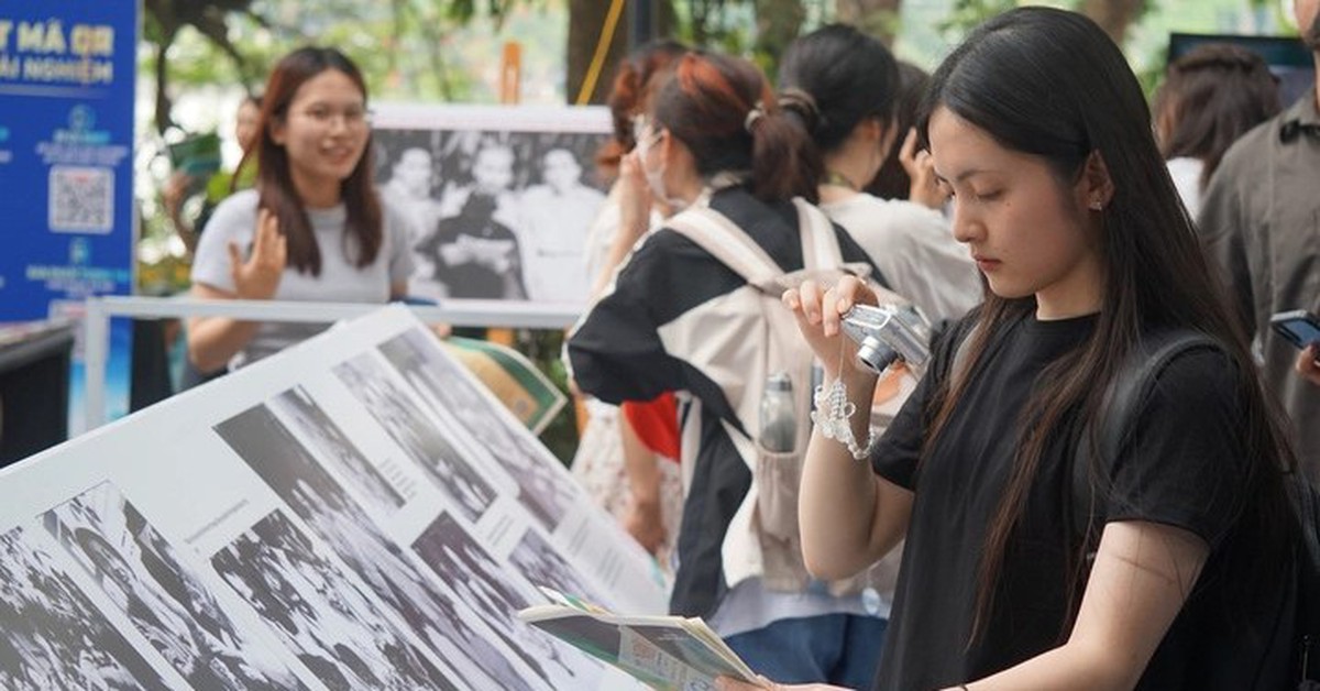 Bác Hồ, những hình ảnh đẹp và những bài báo cuối cùng canh cánh nỗi niềm ‘vì miền Nam ruột thịt'