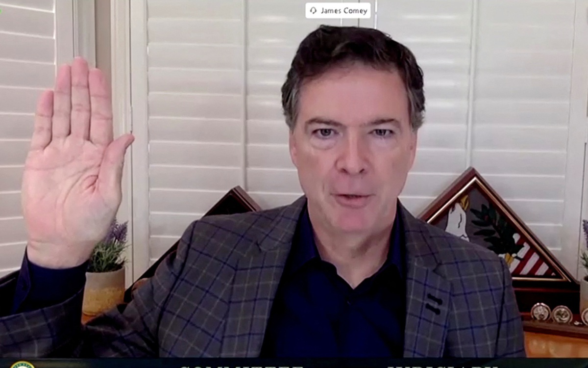 Ông Trump tố cựu giám đốc FBI gián tiếp kêu gọi ám sát mình, Mật vụ Mỹ vào cuộc