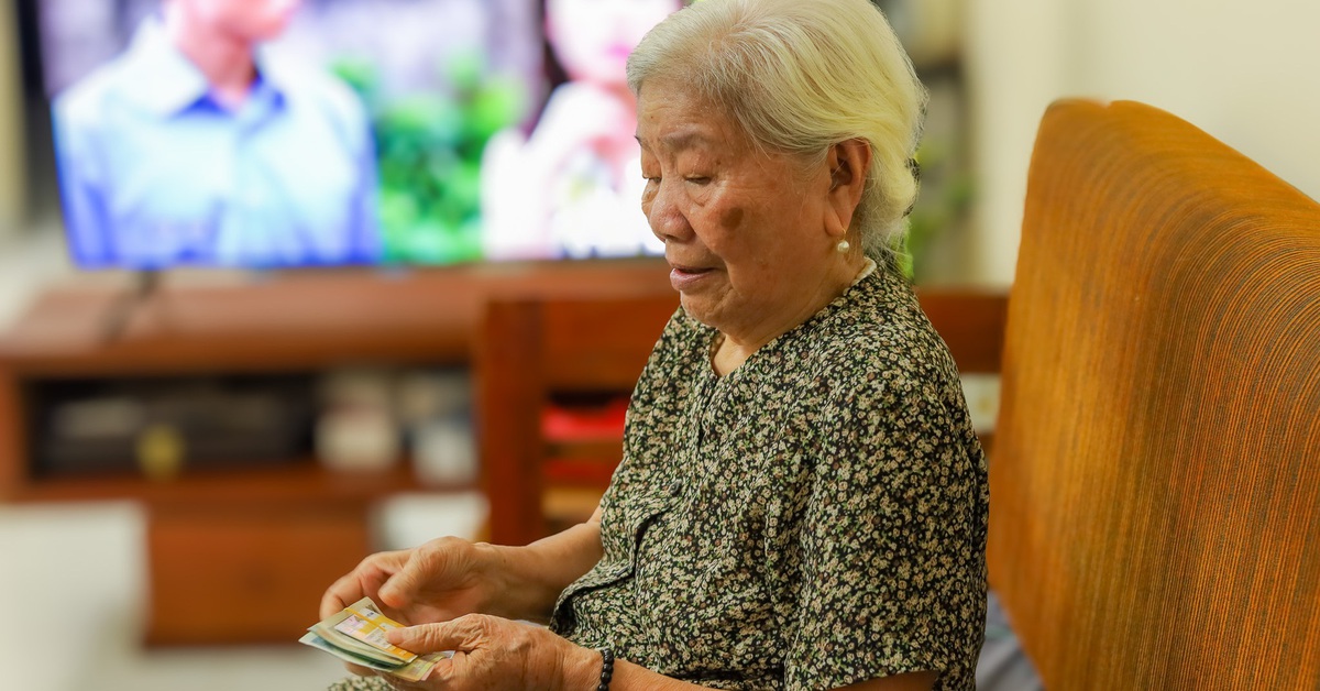 Lý do nhiều trường hợp bị dừng hưởng lương hưu, trợ cấp bảo hiểm xã hội từ 1-7