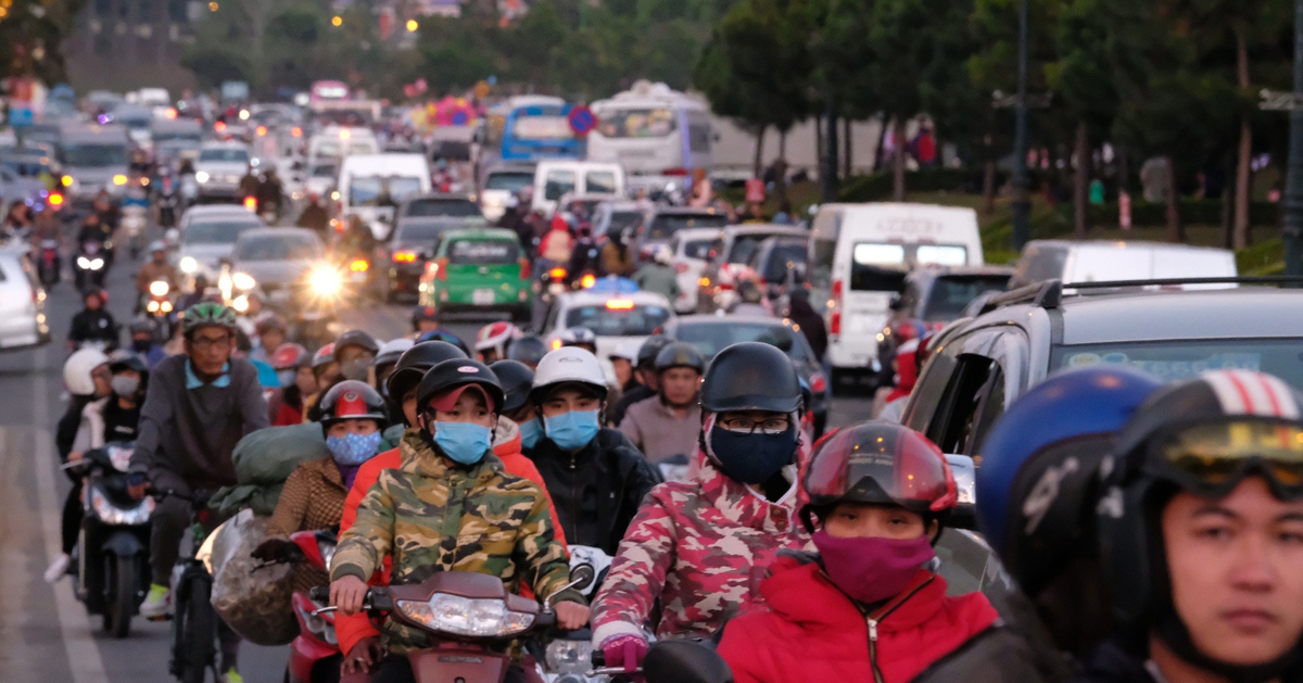 Đề xuất 'yêu cầu cấp thiết' để Đà Lạt thoát nạn kẹt xe