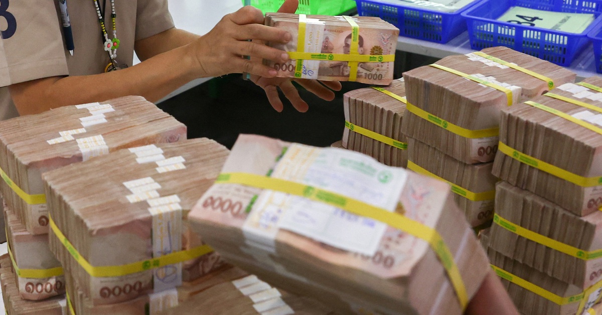 Thái Lan hủy bỏ kế hoạch phát tiền 10.000 baht giai đoạn 3