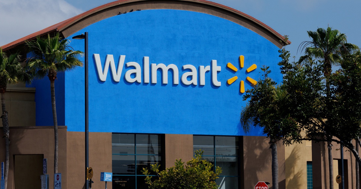 Ông Trump nổi giận, chỉ trích thẳng với nhà bán lẻ Walmart
