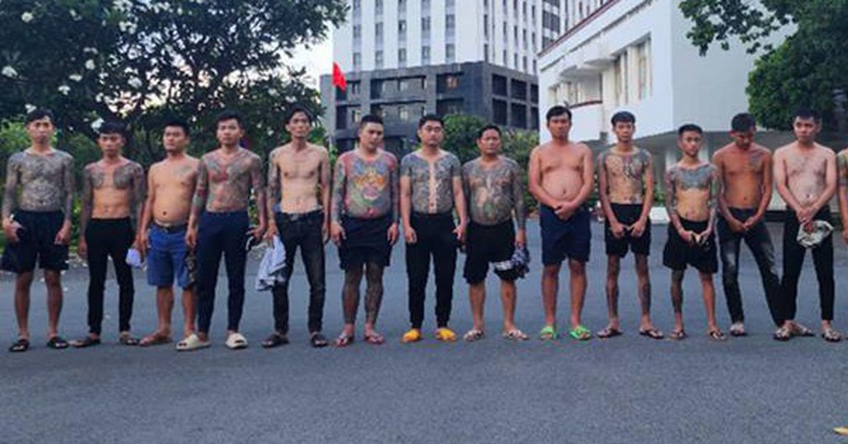 Triệt phá nhóm giang hồ cho vay lãi nặng hoạt động ở Tiền Giang, thu giữ nhiều súng đạn