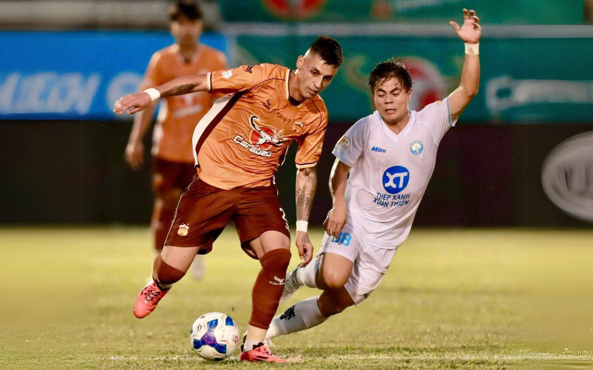 CLB Nam Định và Hà Nội cùng đua nước rút