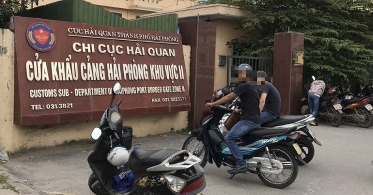 Nhóm Công ty Tài Lộc chi 8,1 tỉ hối lộ cán bộ hải quan để buôn lậu hàng hóa 1.800 tỉ