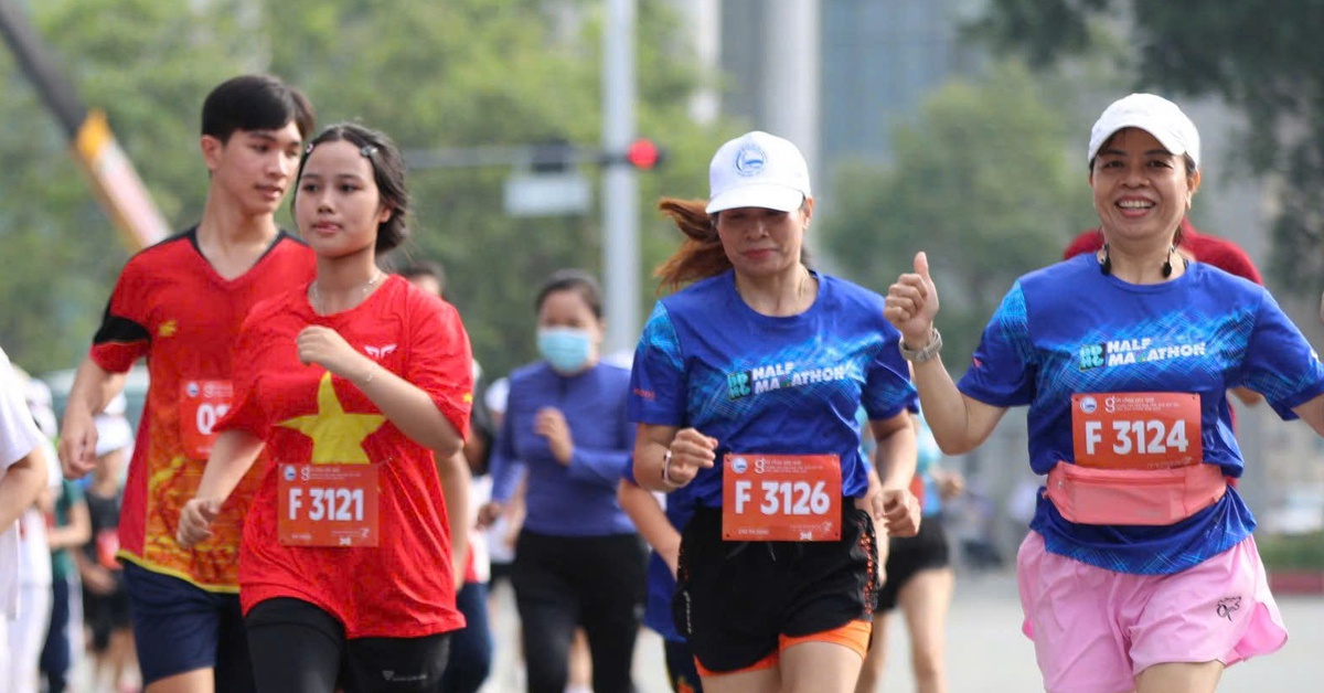 11.000 người chạy ủng hộ xóa nhà tạm, nhà dột nát ở Bình Dương