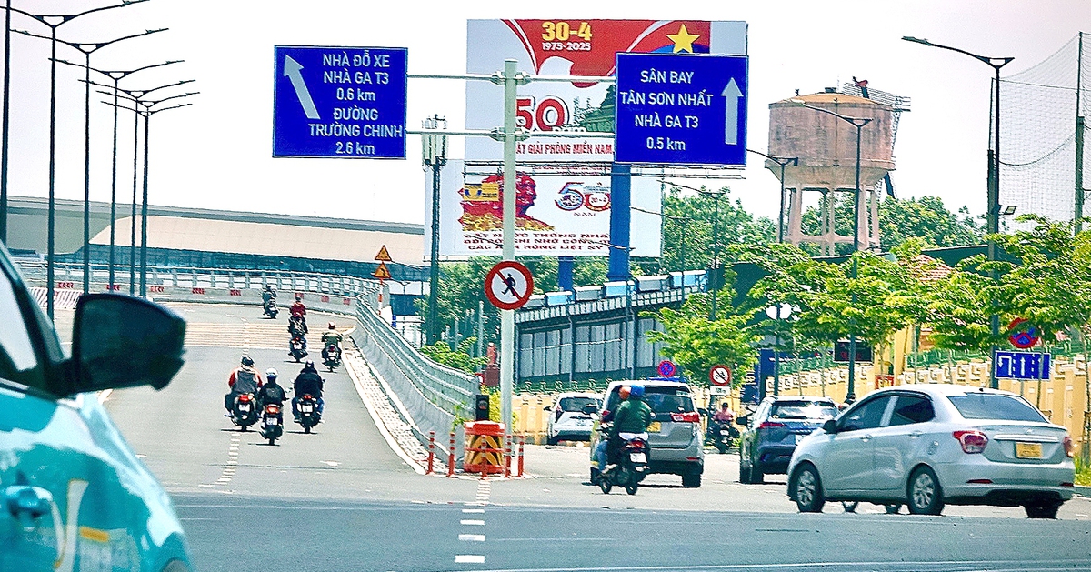 Nhà ga T3 Tân Sơn Nhất: Khách đi nhầm như 'cơm bữa', lòng vòng tìm chỗ gửi ô tô, xe máy