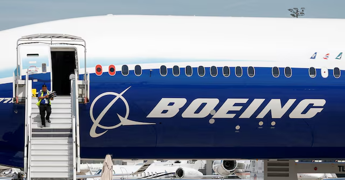Ba Lan tịch thu 5 tấn lốp máy bay Boeing vận chuyển lén sang Nga