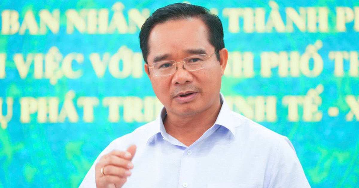TP.HCM đề xuất quản lý số, ngừng in phù hiệu, giấy phép vận tải: Bạn đọc ủng hộ