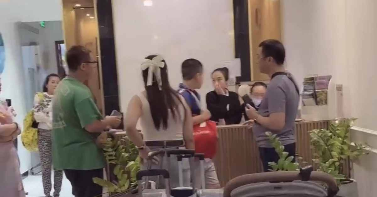 Khách gặp 'trái đắng' khi đặt phòng khách sạn ở TP.HCM: Hai khách sạn một chủ sở hữu?