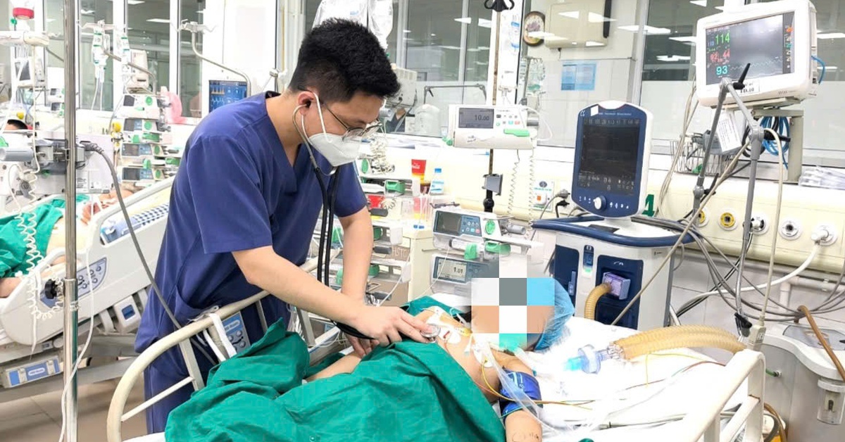 Bị thanh gỗ đâm vào chân khi đá bóng, một trẻ 7 tuổi nhập viện nguy kịch