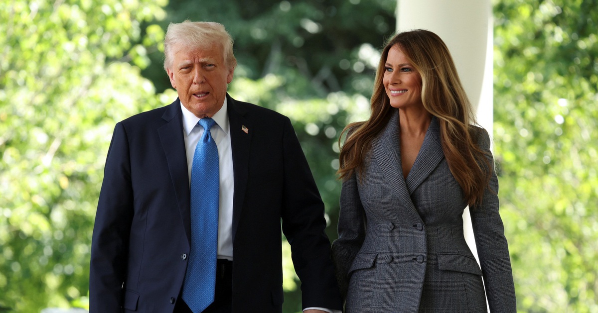 Ông Trump ký luật cấm đăng ảnh nóng 'trả thù tình'