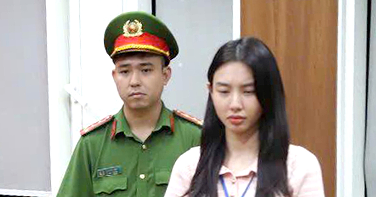 Hoa hậu Thùy Tiên 'bỏ túi' gần 7 tỉ đồng từ phi vụ bán kẹo Kera