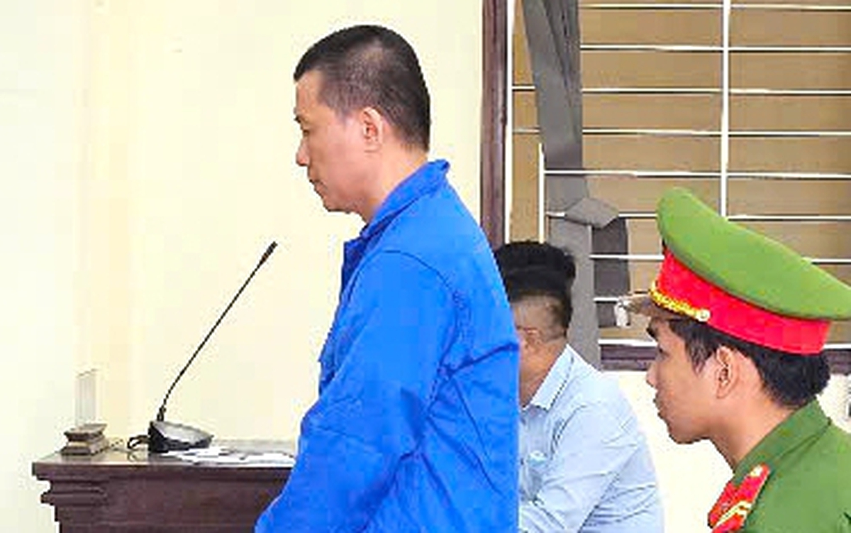 Phụ trách phòng giao dịch hạch toán khống, đánh bạc 10,5 tỉ đồng chịu án 20 năm tù