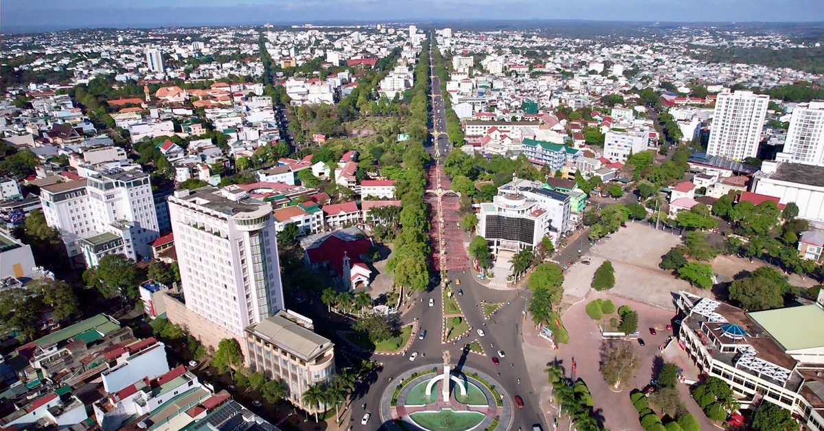 Xây dựng Đảng vững, cán bộ mạnh để phát triển Buôn Ma Thuột