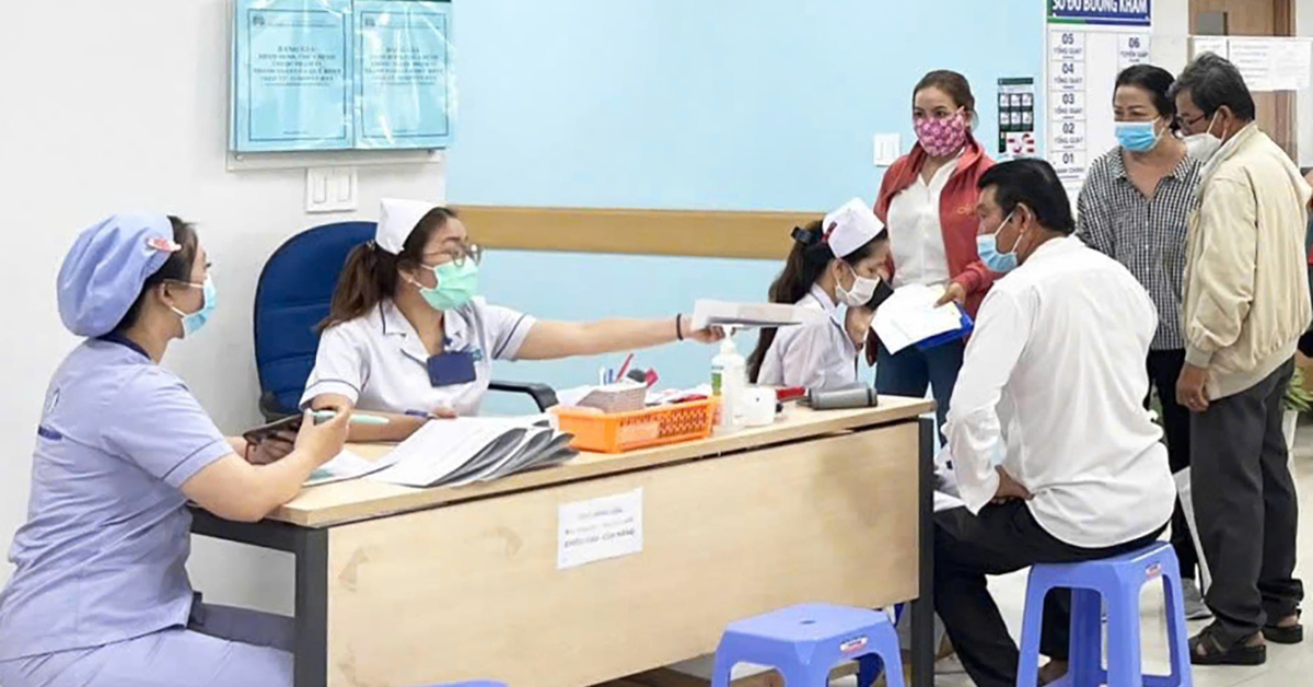 Khó đạt chuẩn quốc tế khi người bệnh còn phải tự mua thiết bị, vật tư y tế
