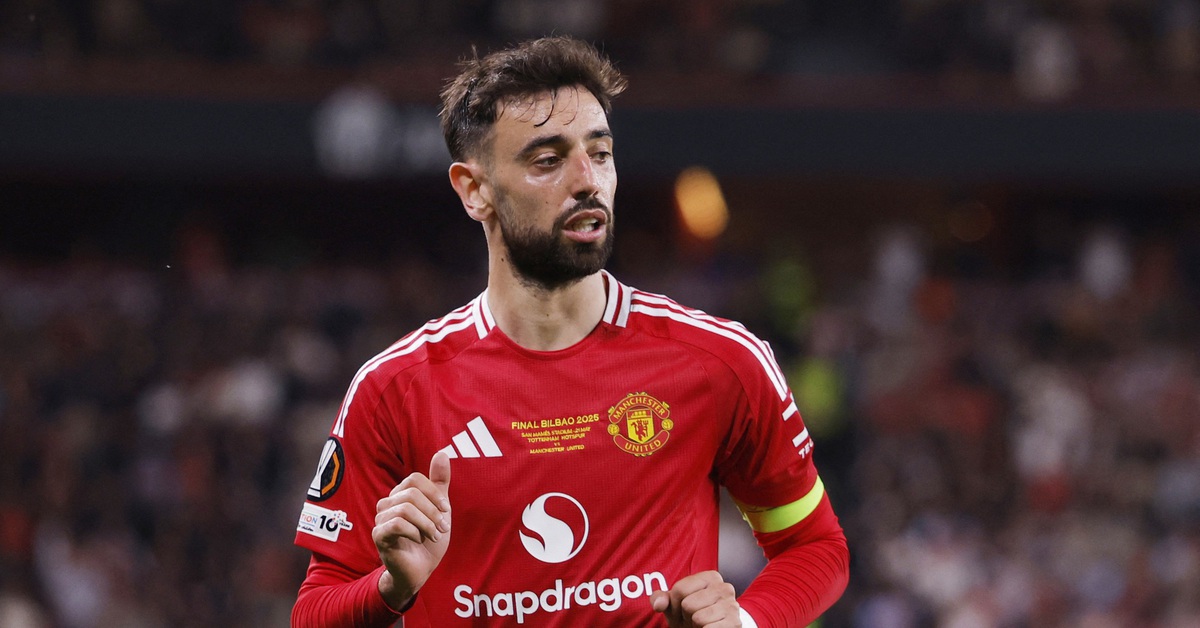 Man United rao bán 8 ngôi sao, có cả Bruno Fernandes